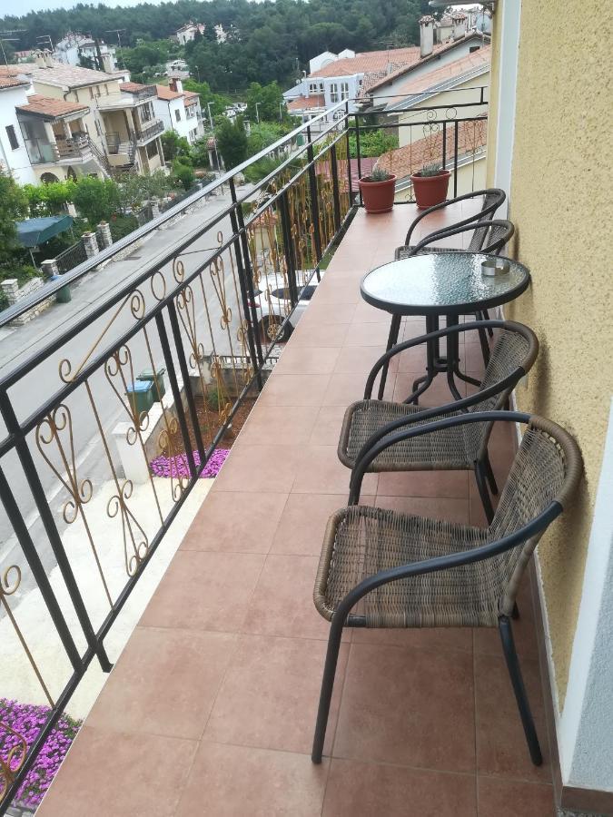 Apartamento Valki Poreč Exterior foto